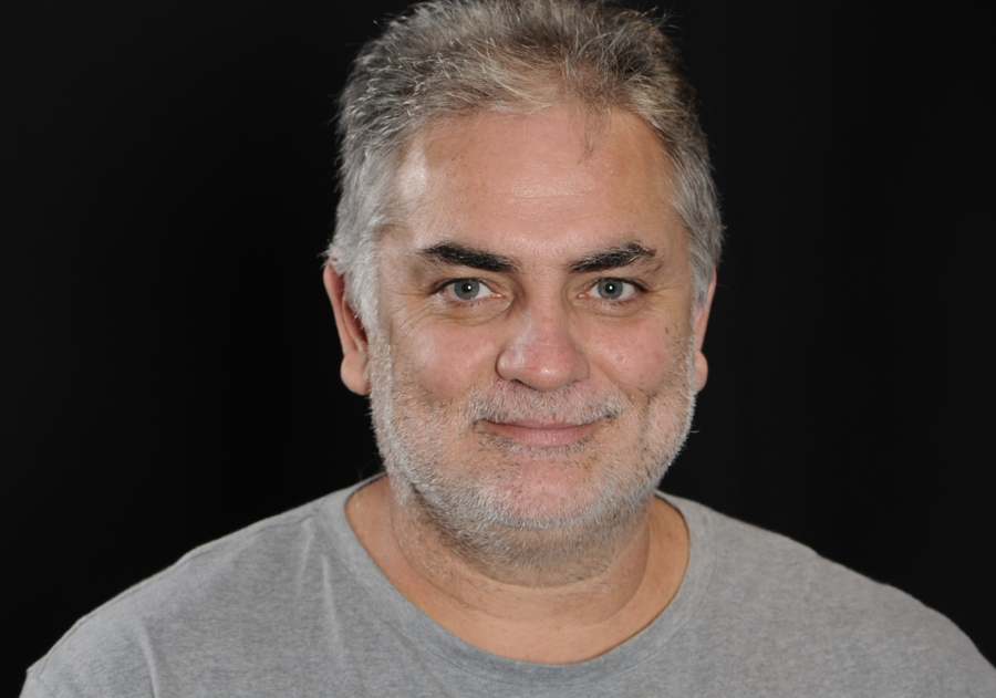 Une photo représentant Henrique Amoedo, directeur de la Cie Dançando com a Diferença